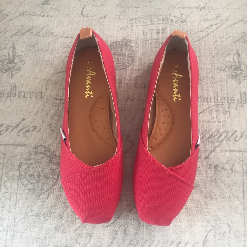 SOLD- Avanti canvas flats